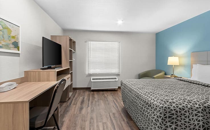 WoodSpring Suites Gilbert - Mesa Gateway Airport photo 11 of 25