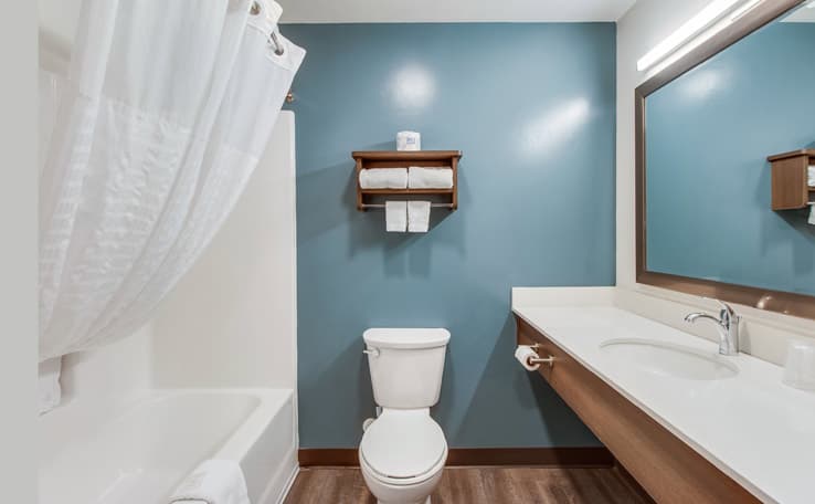 WoodSpring Suites Bakersfield Airport photo 9 of 19