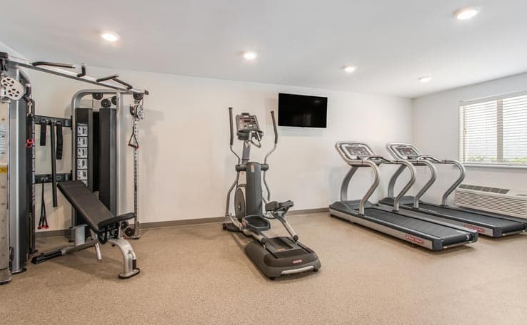 WoodSpring Suites Doral Miami Airport photo 5 of 22