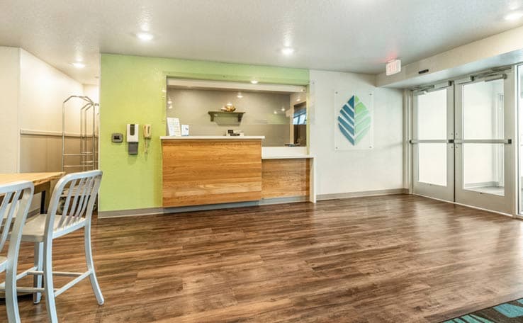 WoodSpring Suites Sanford North I-4 Orlando Area photo 2 of 19