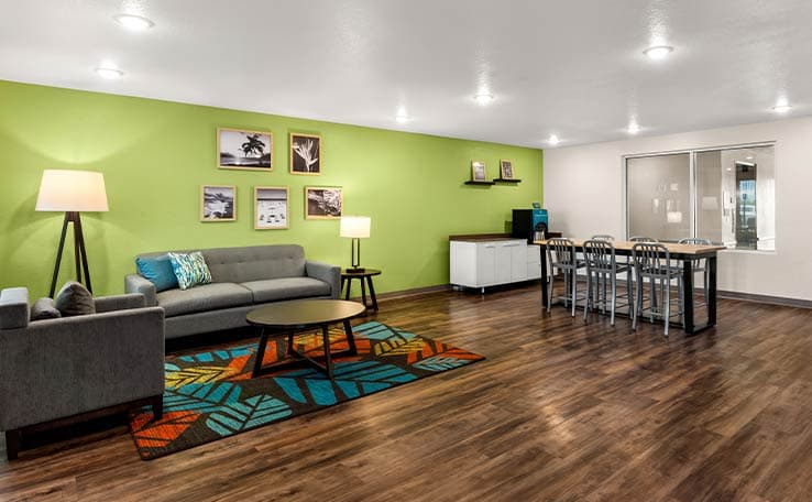 WoodSpring Suites Port St. Lucie photo 3 of 18