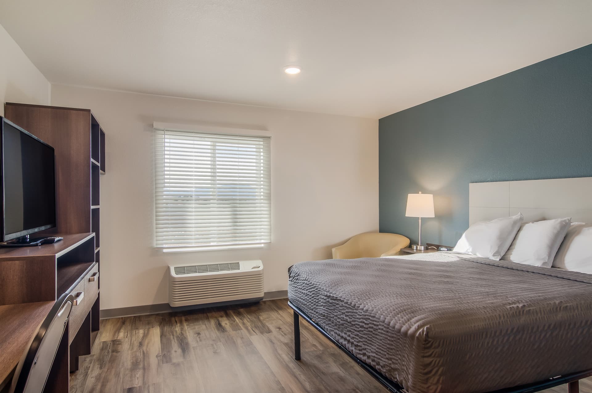 WoodSpring Suites St Peters-OFallon photo 7 of 17
