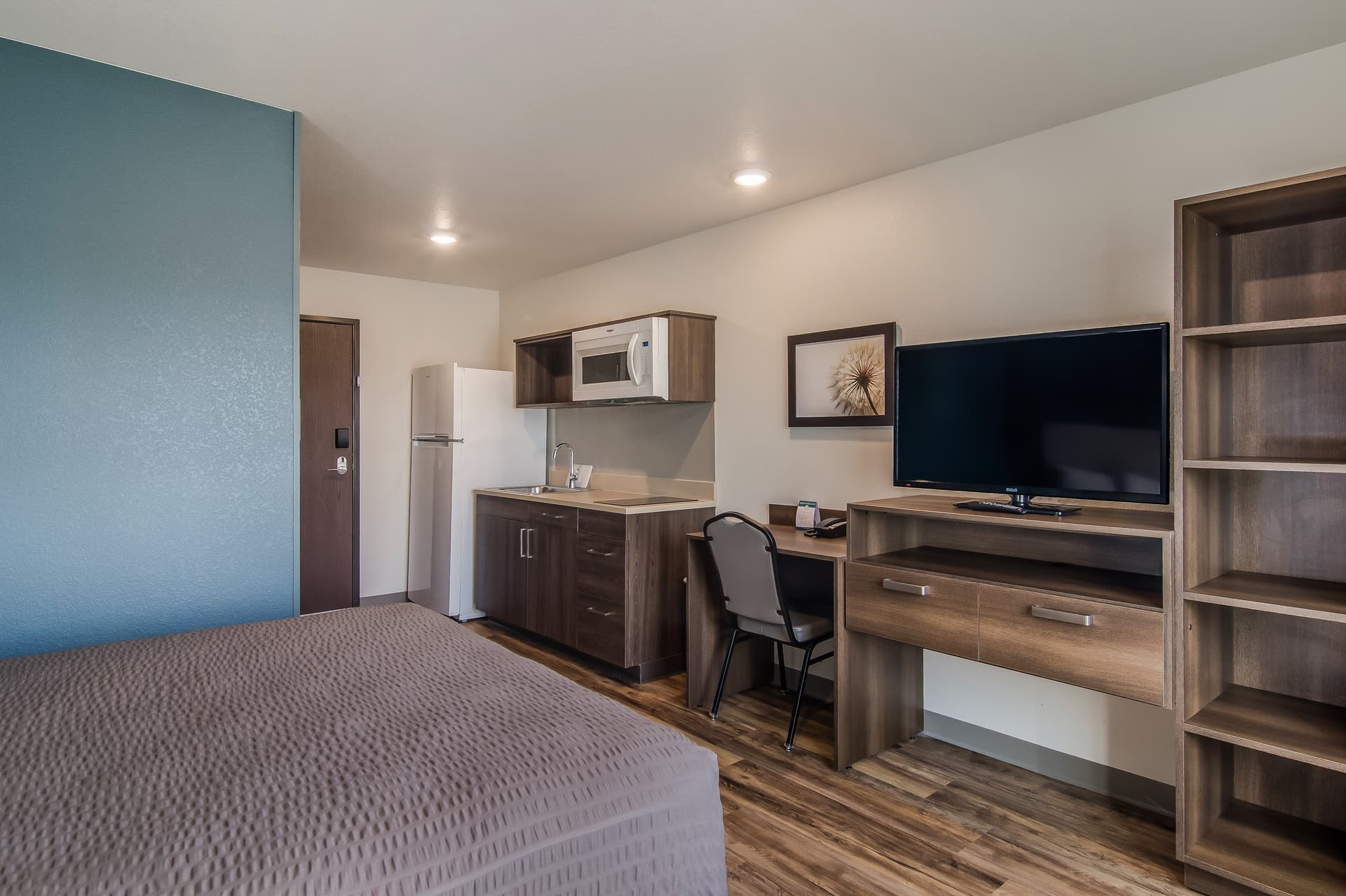 WoodSpring Suites St Peters-OFallon photo 9 of 17