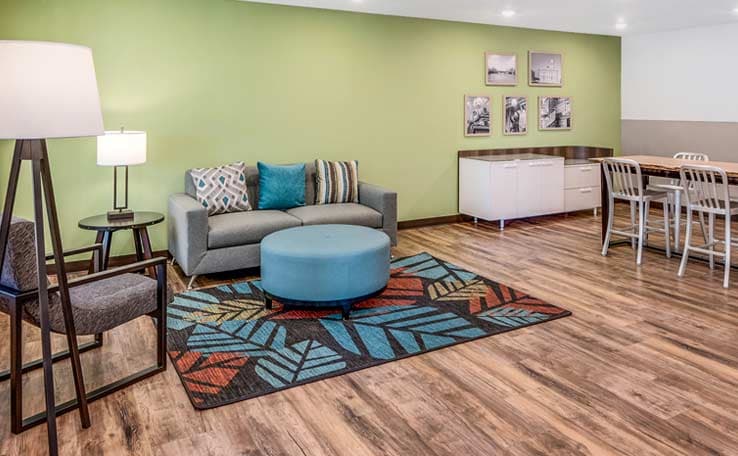 WoodSpring Suites West Des Moines photo 3 of 19