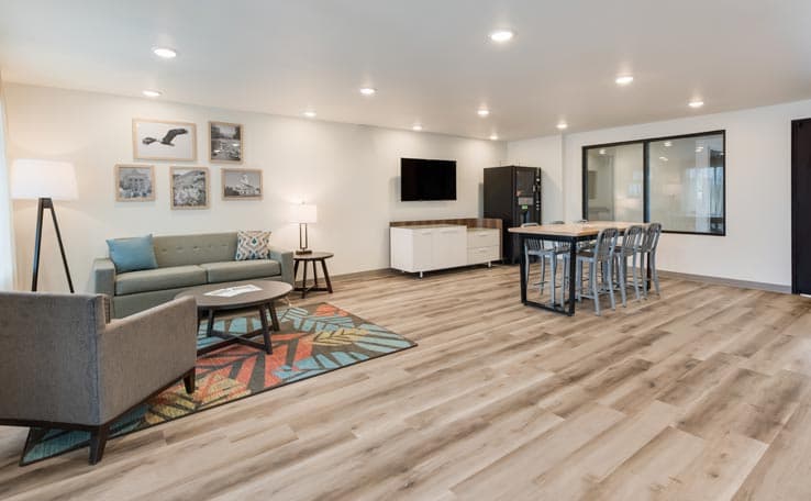 WoodSpring Suites Meridian photo 3 of 14