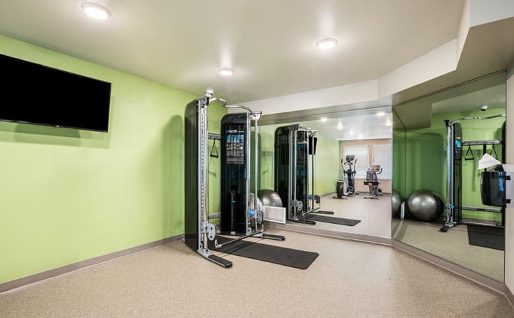 WoodSpring Suites Elgin - Chicago photo 4 of 21