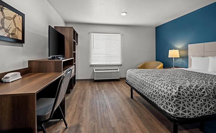 WoodSpring Suites Loves Park - Rockford photo 9 of 22