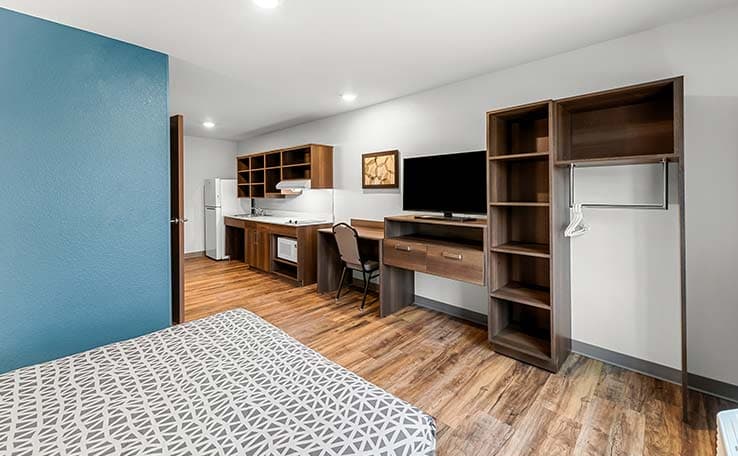 WoodSpring Suites Kansas City Airport photo 13 of 21