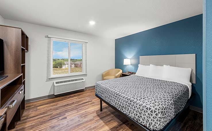 WoodSpring Suites Kansas City Airport photo 9 of 21