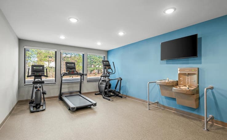 WoodSpring Suites Charlotte Northlake photo 5 of 9