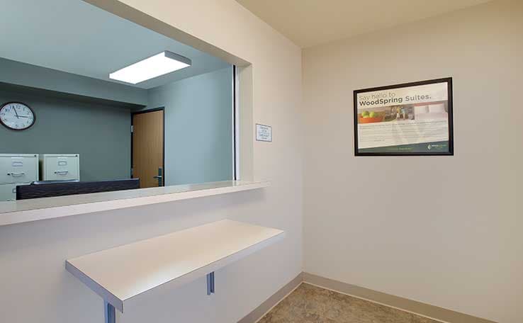 WoodSpring Suites Baton Rouge Airline Highway photo 2 of 14
