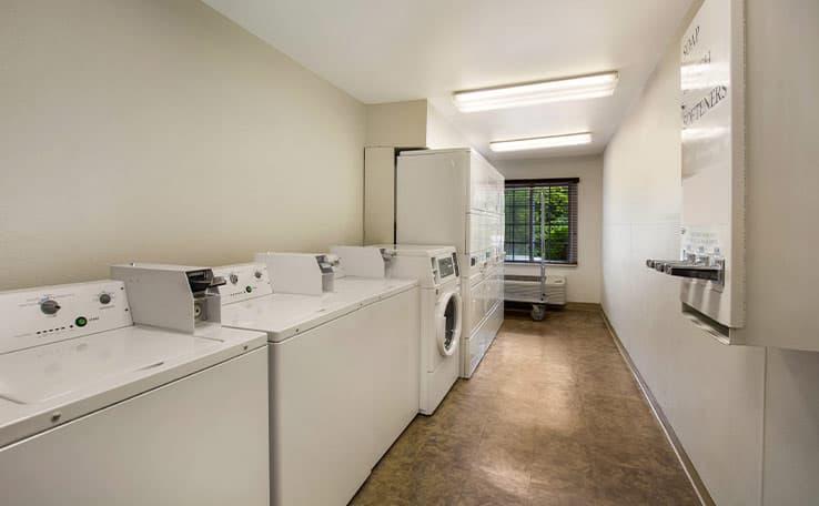 WoodSpring Suites Louisville Southeast photo 3 of 16