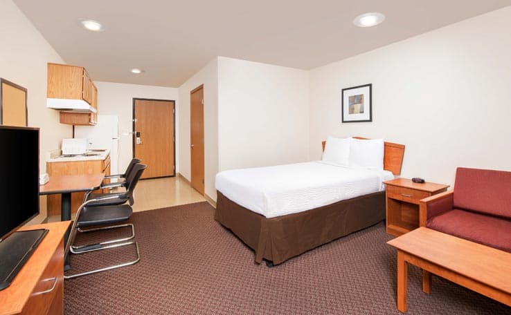 WoodSpring Suites Columbus near Fort Benning photo 7 of 15
