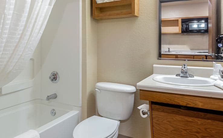 WoodSpring Suites Raleigh Garner photo 9 of 17