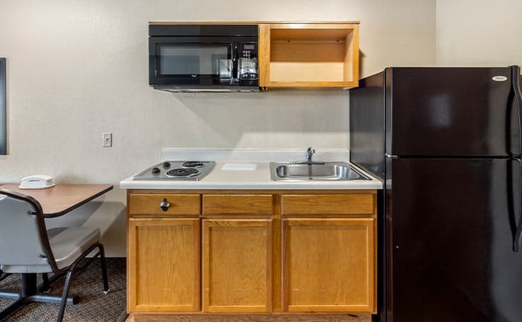WoodSpring Suites Raleigh Garner photo 4 of 17