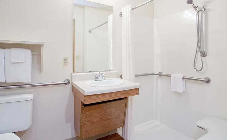 WoodSpring Suites Holland - Grand Rapids photo 12 of 13