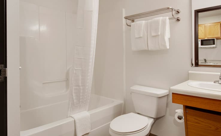WoodSpring Suites Conroe photo 7 of 16