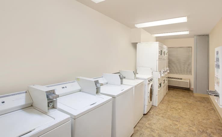WoodSpring Suites Jacksonville Beach Blvd. photo 3 of 15