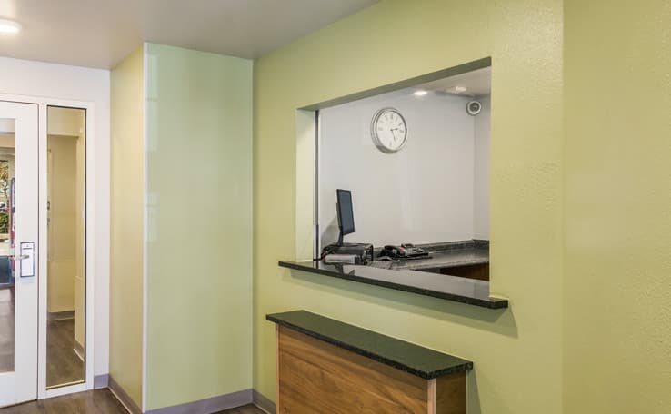 WoodSpring Suites Houston La Porte photo 2 of 15