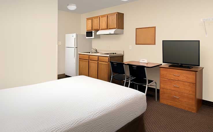 WoodSpring Suites Kansas City Lenexa photo 5 of 14