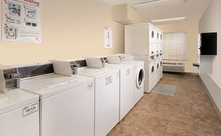 WoodSpring Suites Kansas City Liberty photo 3 of 15
