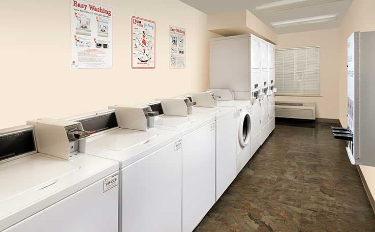 WoodSpring Suites Kansas City Mission photo 3 of 15