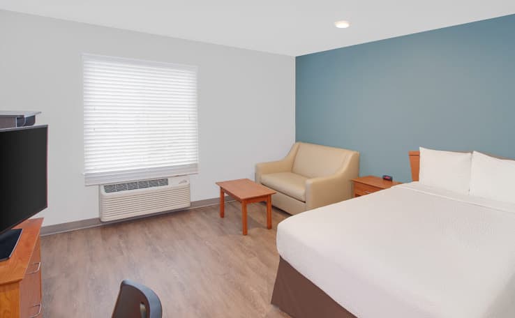 WoodSpring Suites Pharr photo 4 of 9