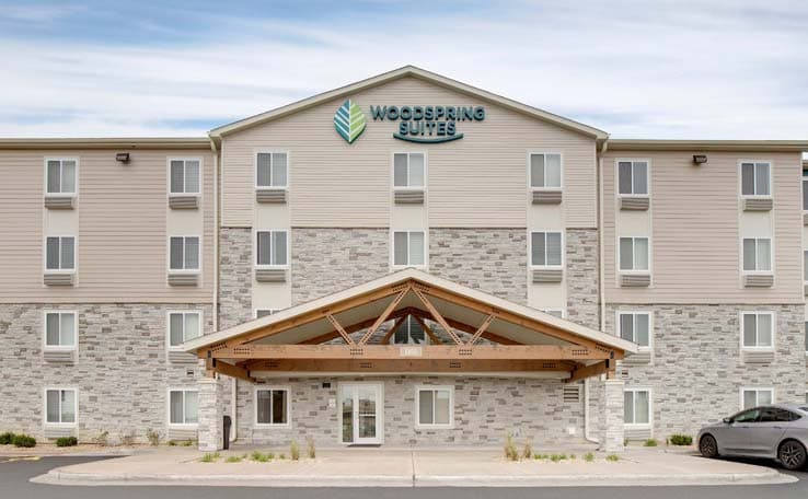 WoodSpring Suites Carol Stream - Chicago photo 16 of 18