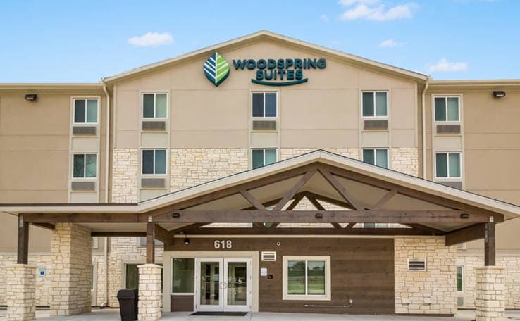WoodSpring Suites Lake Jackson photo 16 of 18
