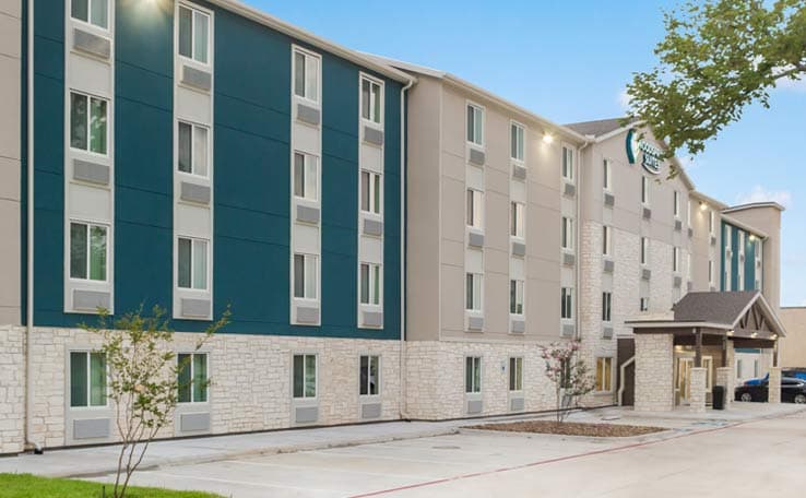 WoodSpring Suites Lake Jackson photo 1 of 18