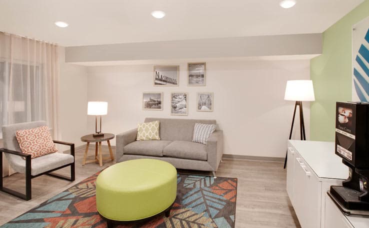 WoodSpring Suites Nashville near Rivergate photo 3 of 17