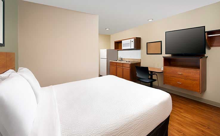 WoodSpring Suites Chicago Romeoville photo 5 of 16