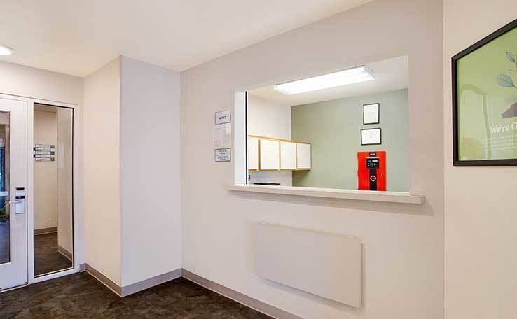 Extended Stay Hotel In Chesapeake VA WoodSpring Suites Chesapeake   WoodSpring Suites Chesapeake Norfolk South Extended Stay Hotel Front Desk 738x456~800 