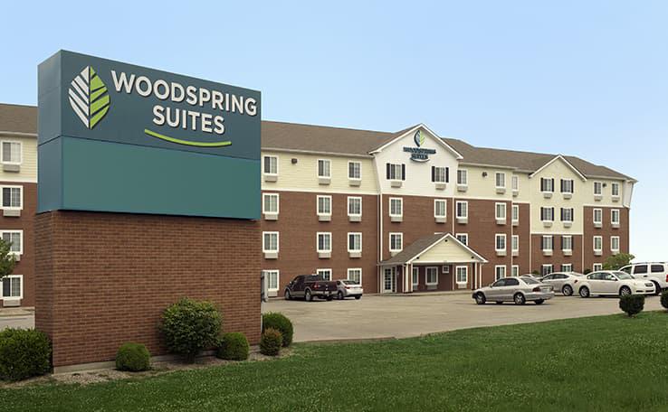 Louisville Kentucky Extended Stay Hotels WoodSpring Suites   WoodSpring Suites Louisville Clarksville Extended Stay Hotel Exterior Day 1 738x456 800 C~800 