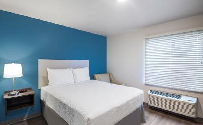 Extended Stay Hotel In Addison, IL | WoodSpring Suites Chicago Addison