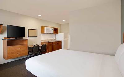 Extended Stay Hotel in Frederick, MD | WoodSpring Suites Frederick I-70